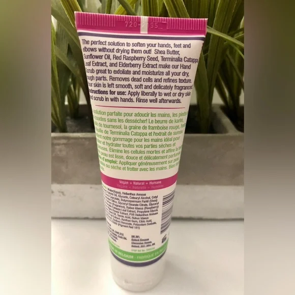 Humankind Moisturizing Hand Scrub - Picture 3 of 7